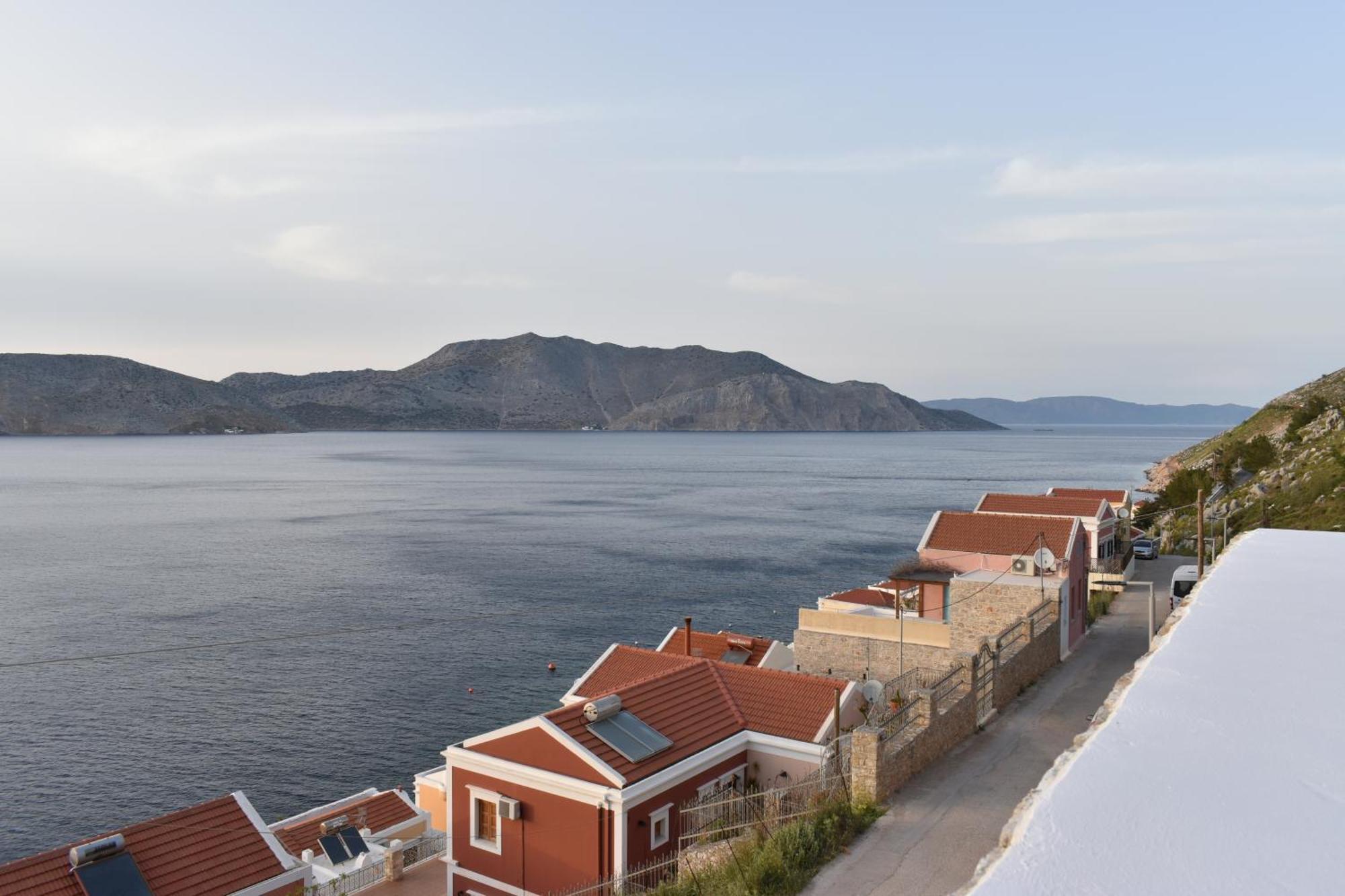 Marea Apartments Simi Dış mekan fotoğraf